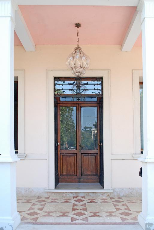 B&B Villa Romano เตรวิโซ ภายนอก รูปภาพ
